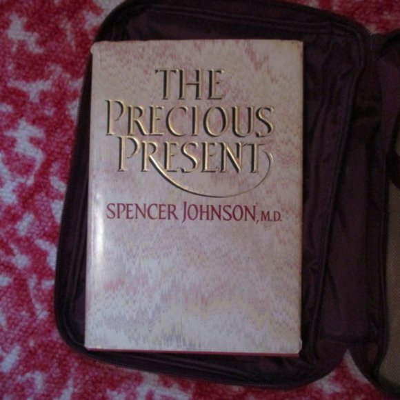 Bundle 3 for $15 - Book holder / case / cover   with 2 books - Picture 5 of 6